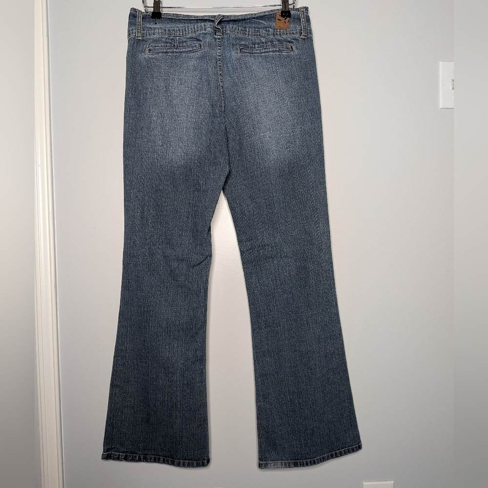 Truce Denim Flare Jeans Women’s Mid-Rise Medium Wash Stretch Bootcut Y2K Size 10 - Picture 4 of 12